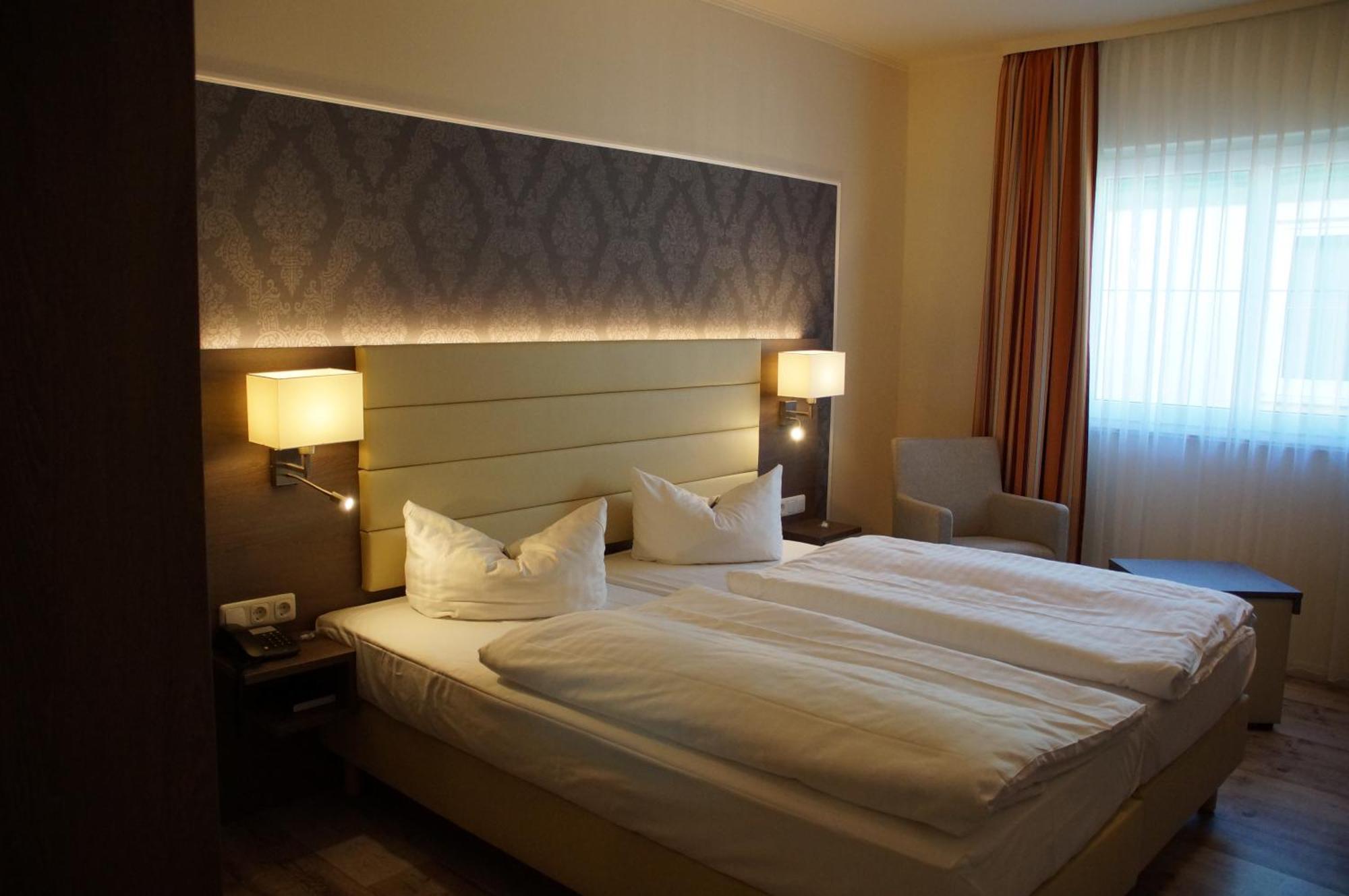 Hotel An Der Hasenheide Bentwisch エクステリア 写真
