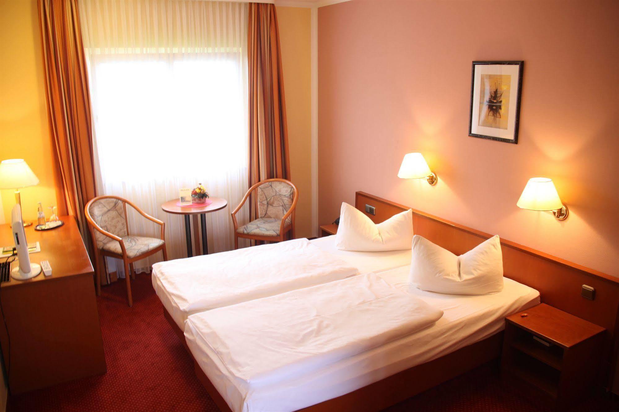 Hotel An Der Hasenheide Bentwisch エクステリア 写真